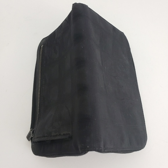 Chanel Canvas Wallet - Picture 5 of 8